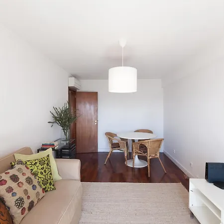 Flh Graca With View Apartment